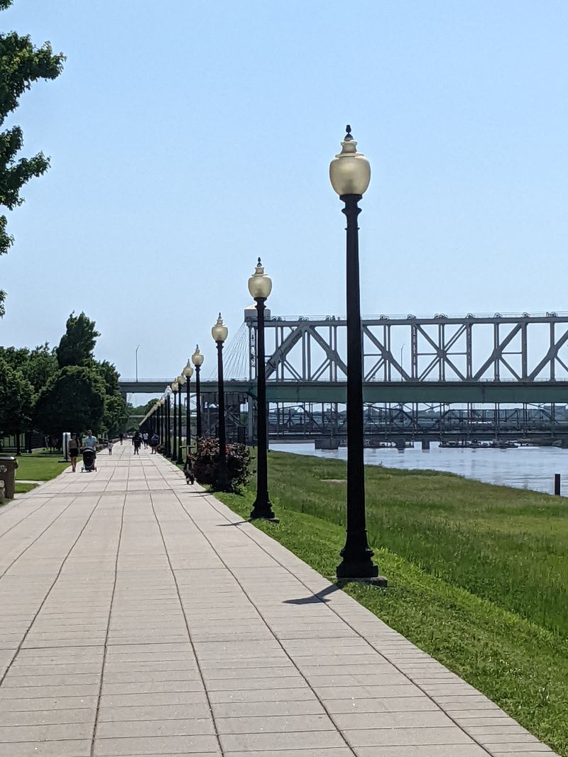 Riverfront Heritage Trail (Kansas City)