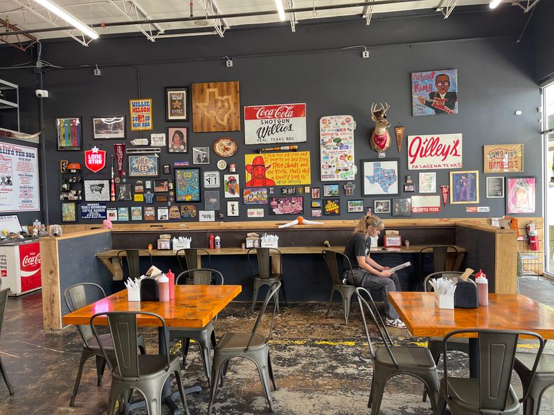 Shotgun Willie’s BBQ