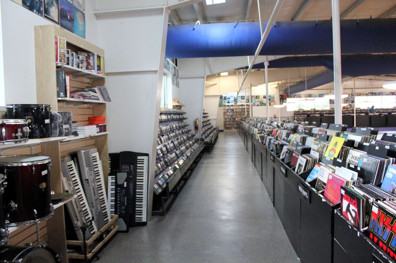 Gaming Aisles With Real Range