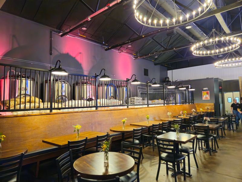 Stubborn Mule Restaurant & Brewery