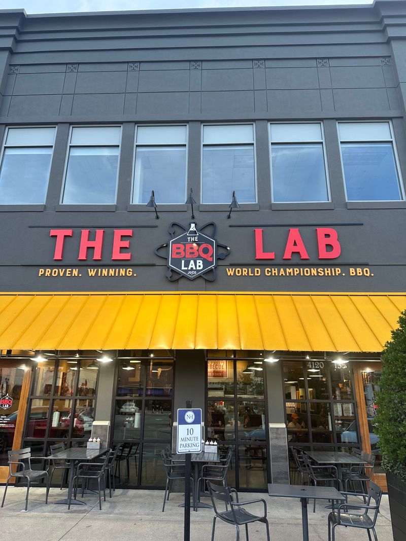 The Barbecue Lab — City-Focused BBQ Hotspot