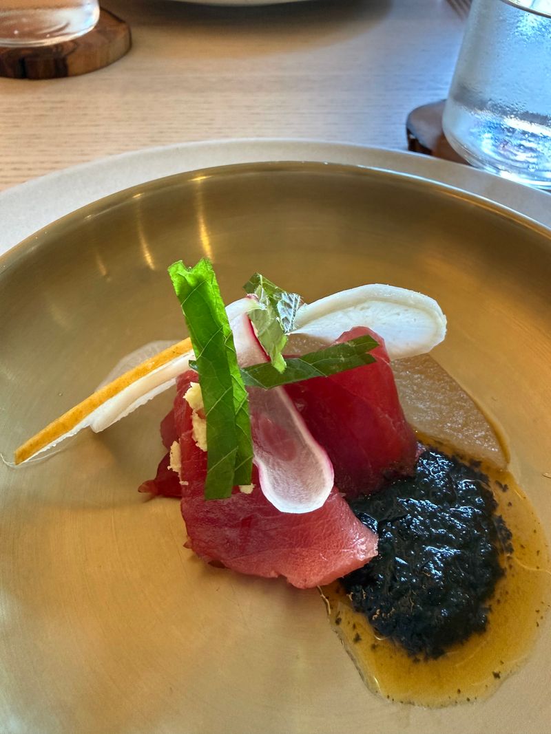 Sun Moon Studio (5678 Shattuck Ave, Oakland, CA)