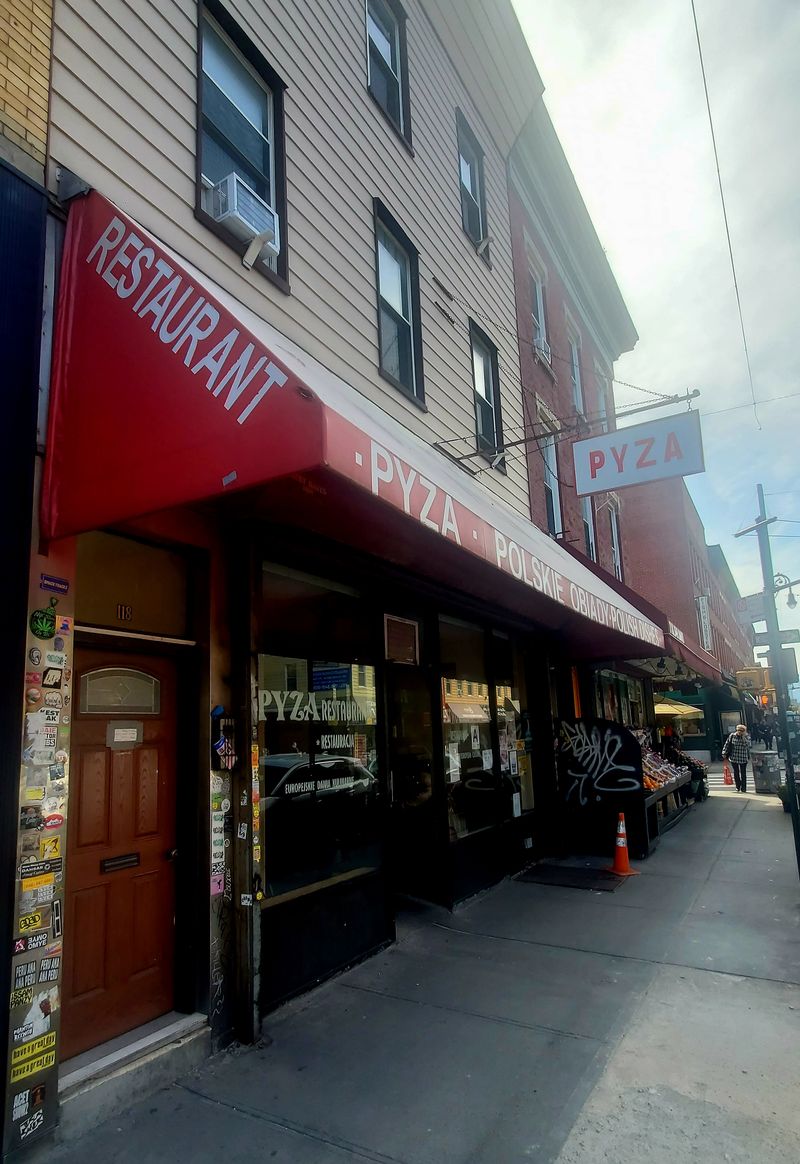 Pyza – Greenpoint, Brooklyn