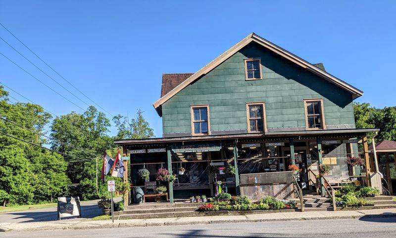 Food That Honors Place