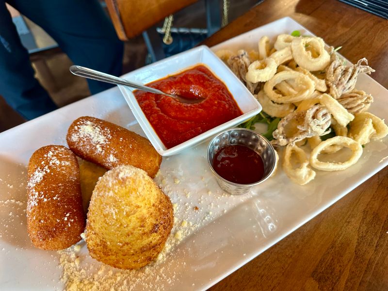 Luna Italian Cuisine (Mechanicsburg)