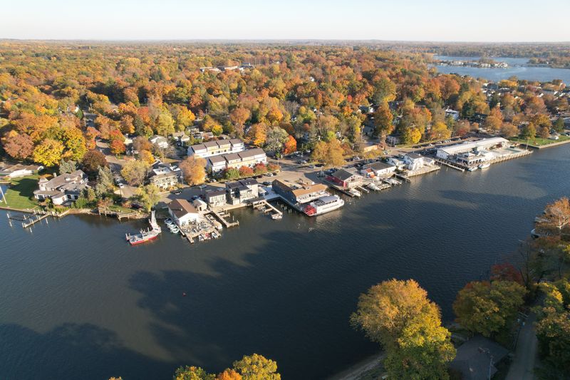 Saugatuck's Seasonal Beauty