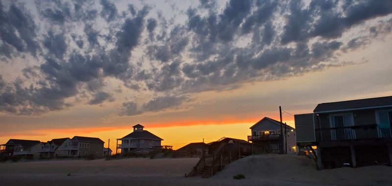 A Place Where Even Summer Nights Stay Quiet