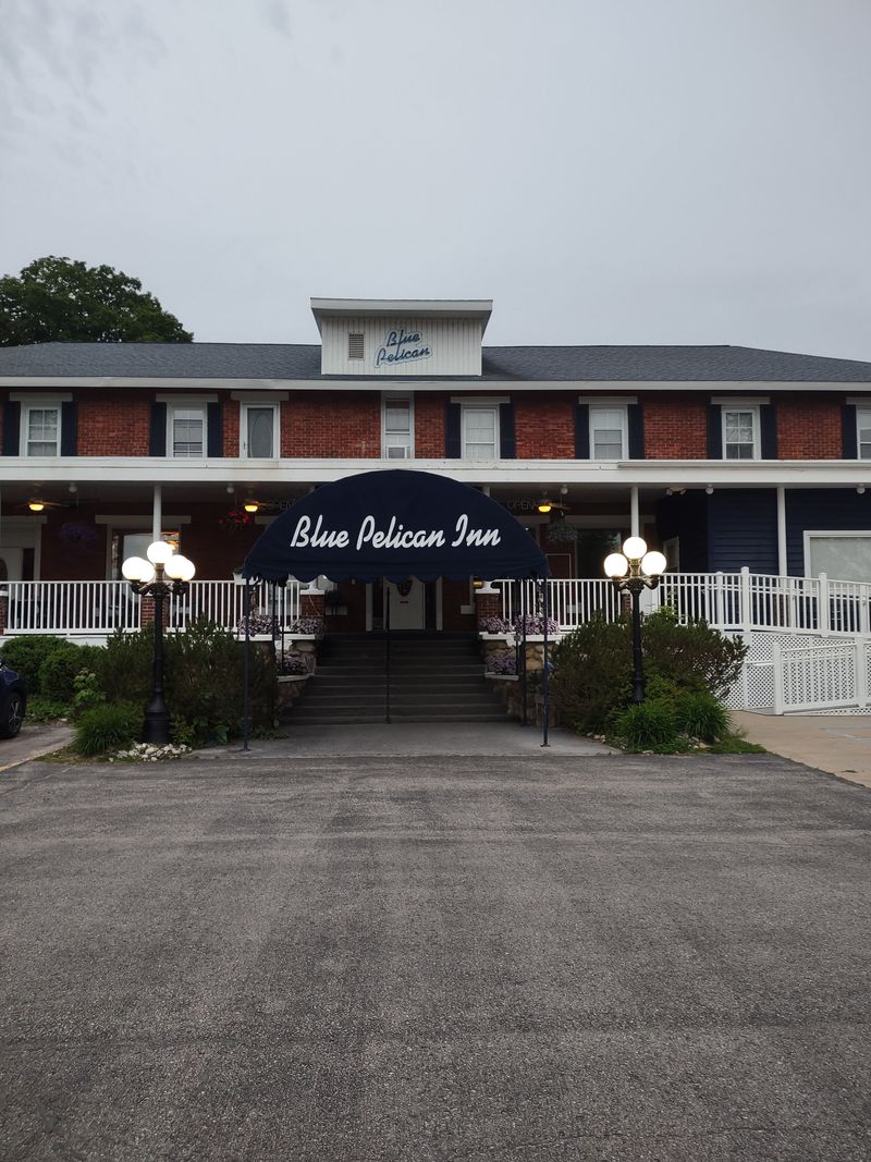 Local Dining: Enjoy Fresh, Flavorful Meals In A Relaxed Setting