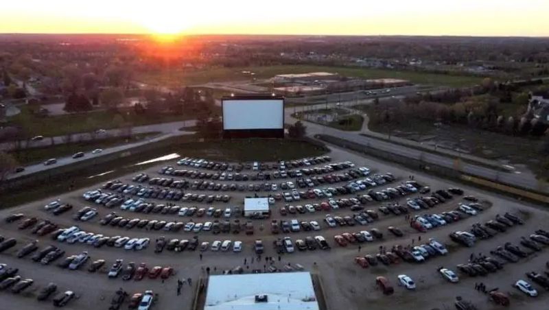 McHenry Outdoor Theater (McHenry)