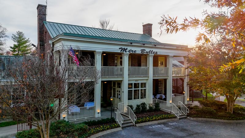 Mere Bulles Restaurant & Events