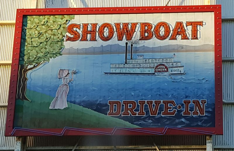 Showboat Drive-In (Hockley)