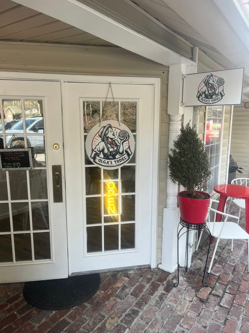 Timing The Visit Like A Local