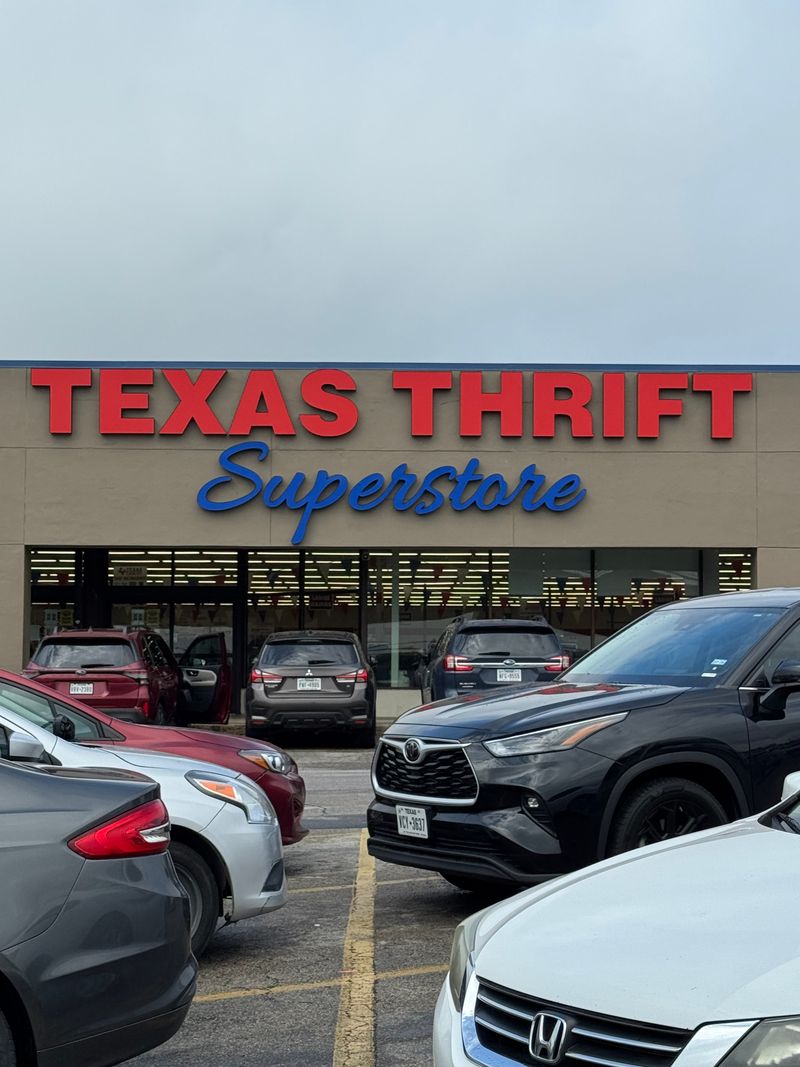 Texas Thrift Austin (Austin)