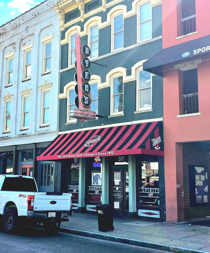 Dyer’s Burgers (Beale Street)