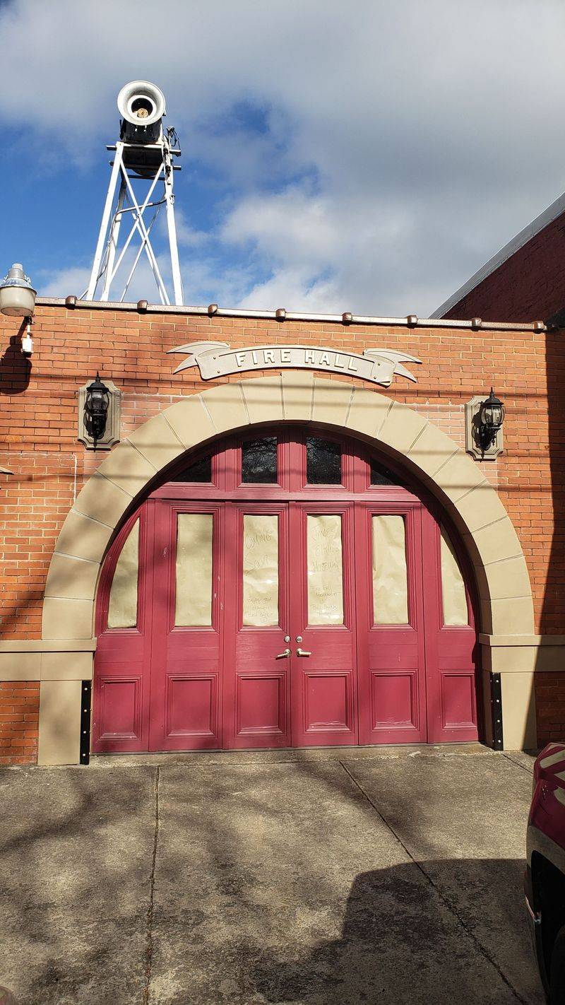 Afternoon Antiques With Stories In The Grain