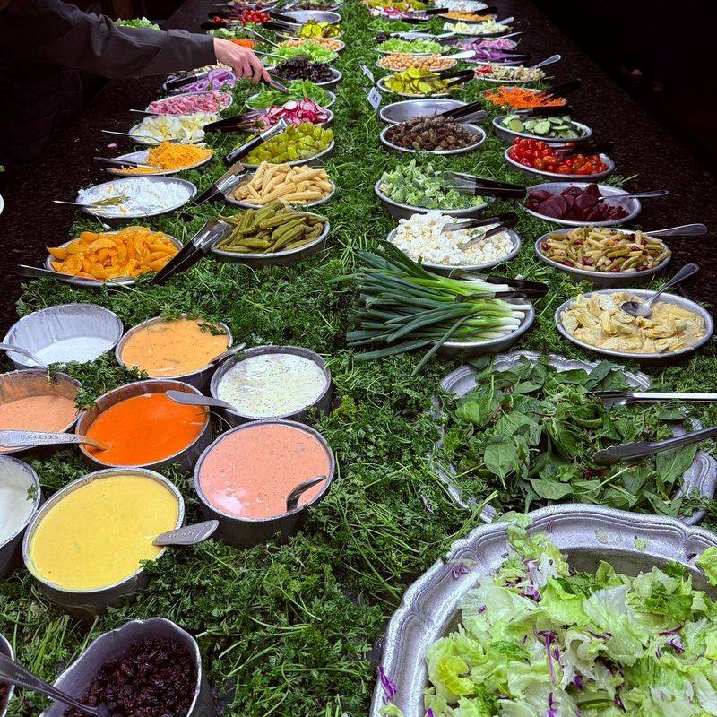 A Salad Bar That Refuses To Phone It In
