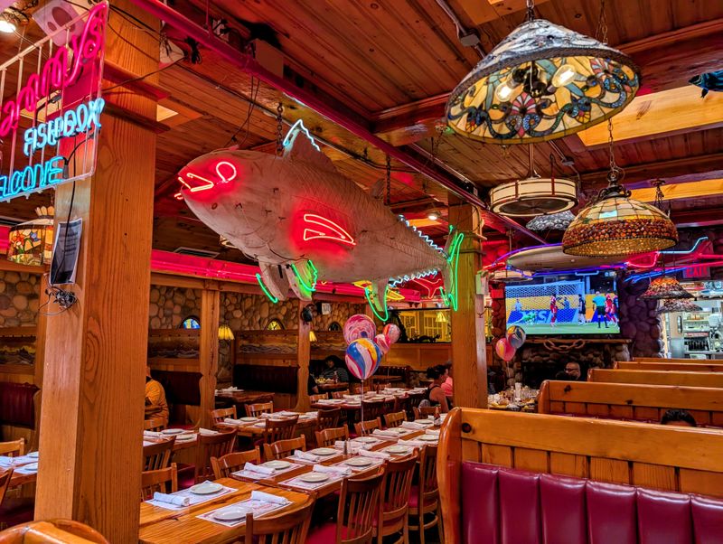 Sammy’s Fish Market & Grill, New York