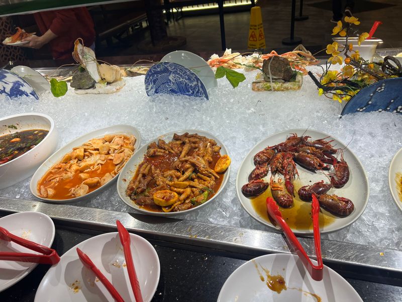 A Buffet That Prioritizes Balance