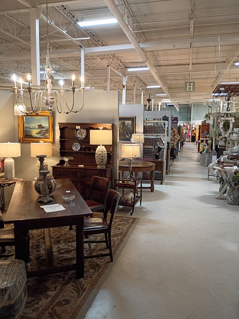 Sheffield Antiques Mall, Collierville