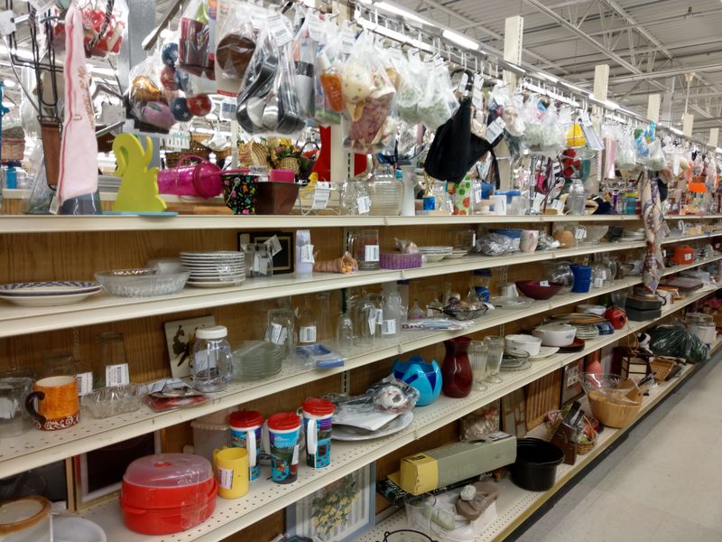Ohio's Giant Thrift Stop Where Shopping Feels Like Treasure Hunting