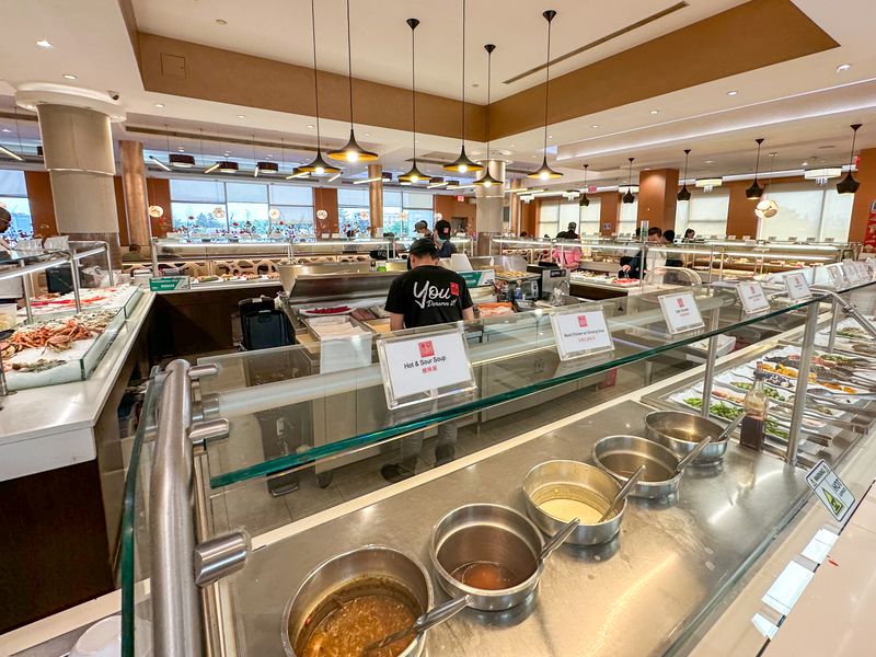 A Grand Arrival To Appetite Territory