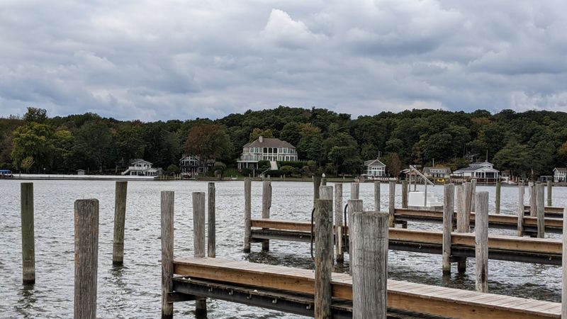 Riverfront Paradise: Exploring Saugatuck's Kalamazoo River