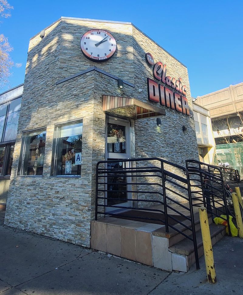 The Classic Diner — Richmond Hill Classic With Old-School Diner Vibe And Hearty Classics