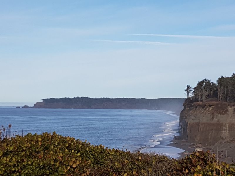 Winter Storms Turn The Beach Into A Dramatic Theater