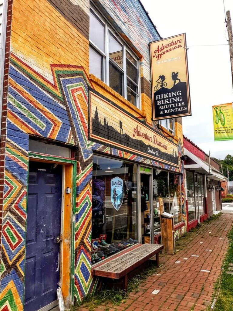 Virginia's Mountain Towns Tourists Don't Know About (But Locals Adore)