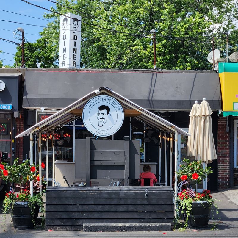 Staten Island Cafe & Diner — Staten Island, NY