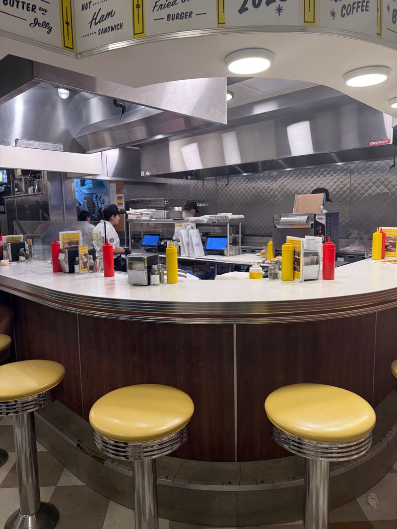 The Historian Behind The Heat: George Motz’s Method