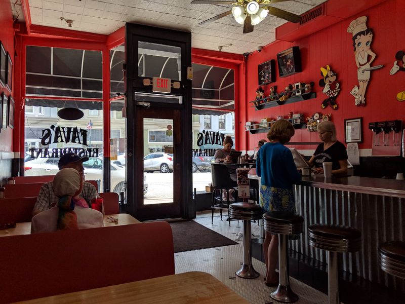 Fava's 1910 Diner
