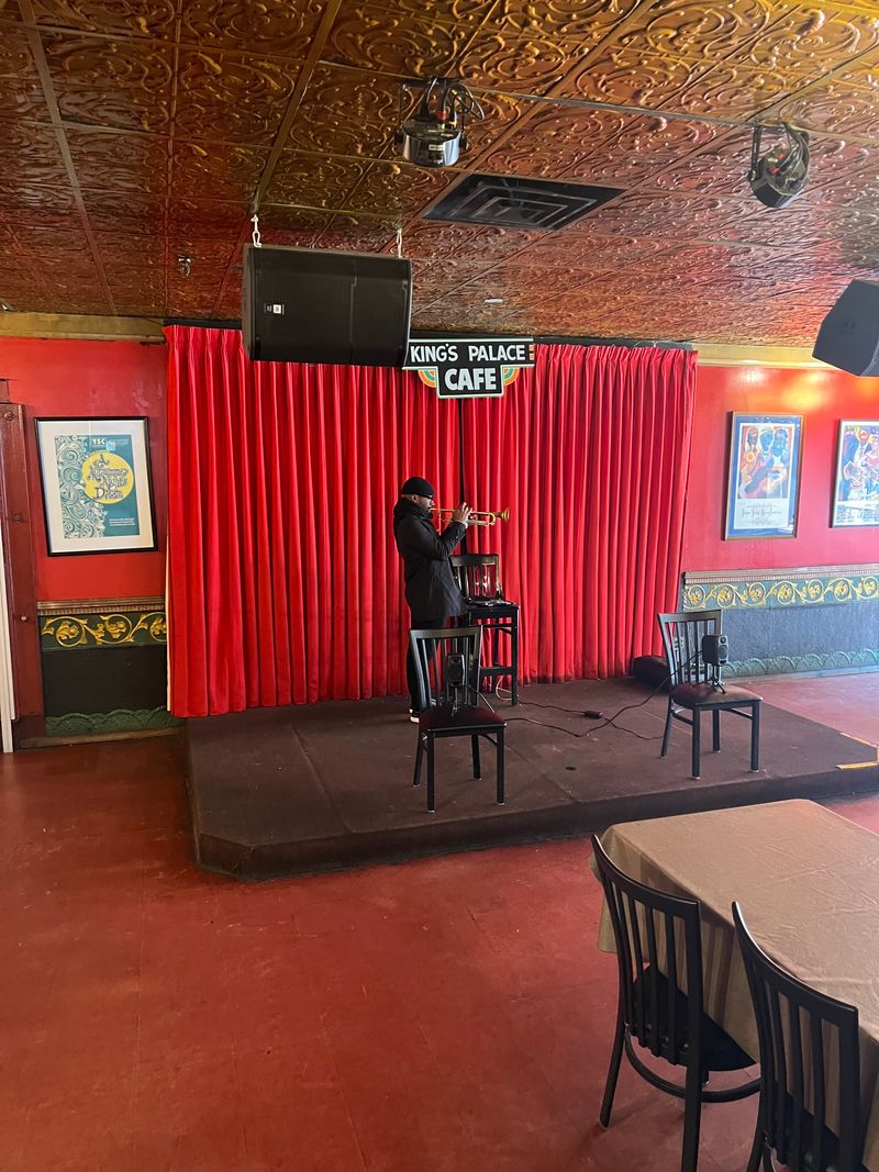 King’s Palace Café