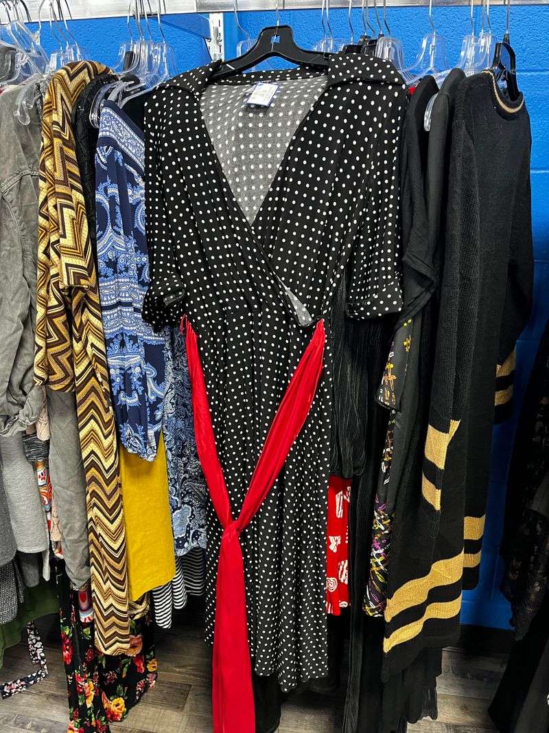 The Fitting Room As A Quiet Editor