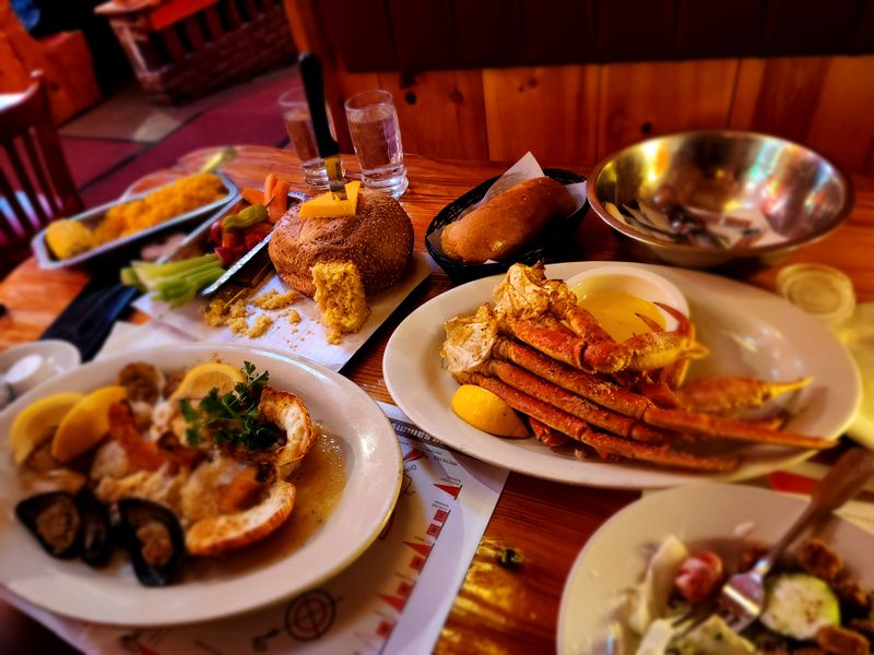 A Dining Room That Encourages Conversation