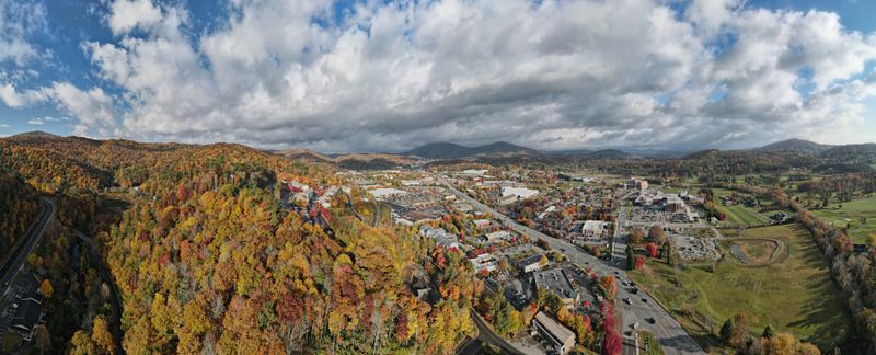 Four Distinct Seasons That Constantly Change The Landscape