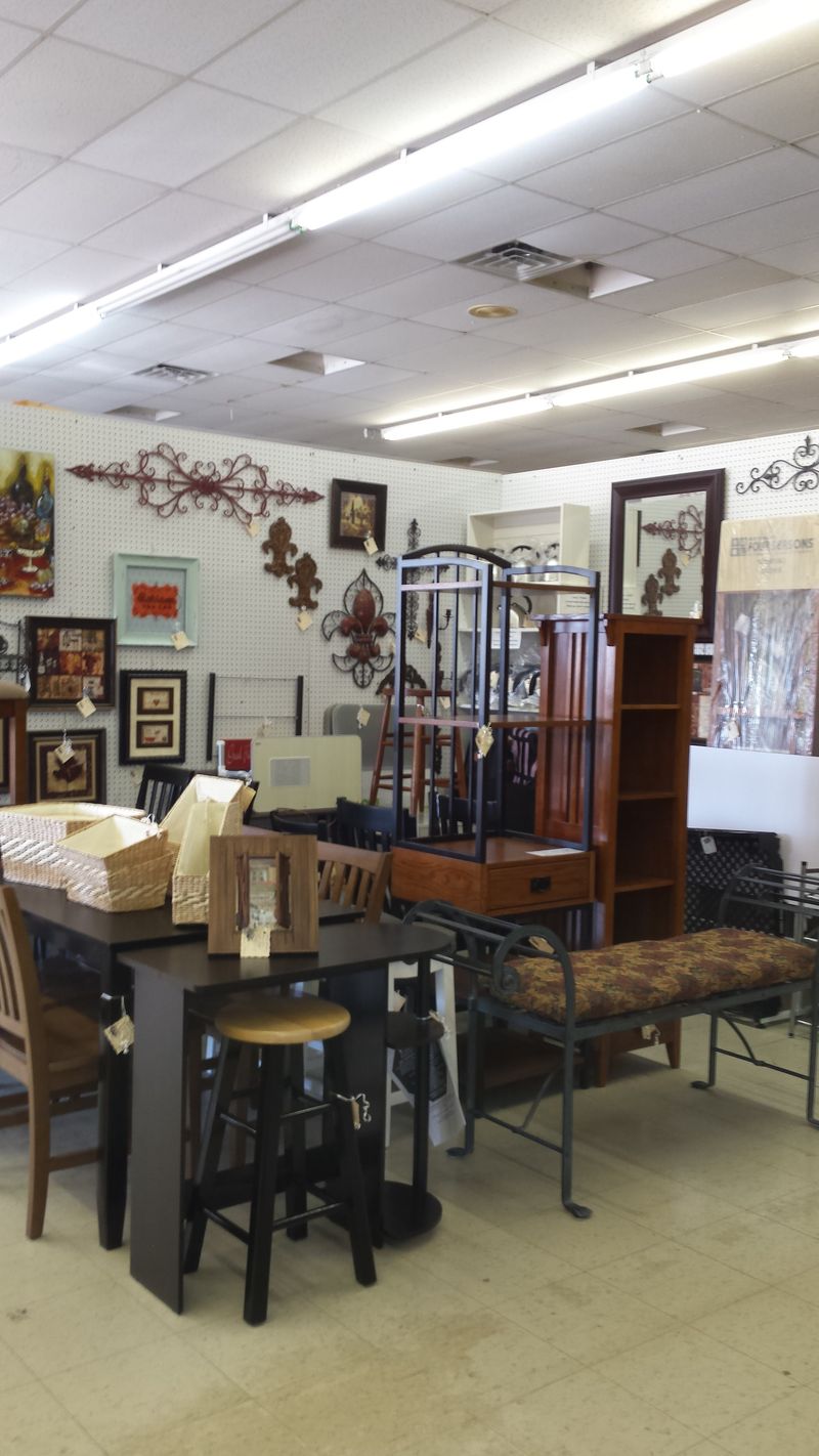 McKenzie Antique Mall, 14890 Highland Dr, McKenzie, TN 38201