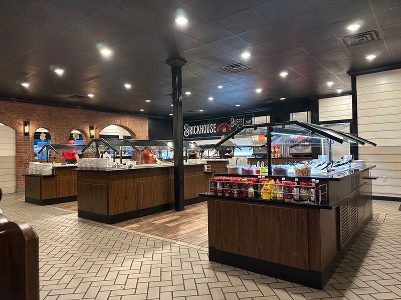 Brickhouse Buffet – 2861 Bartlett Blvd, Bartlett, TN 38134