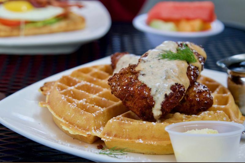 A Casual Dining Room With No Pretence