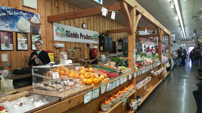 A Market Layout That Makes Browsing Feel Like A Treasure Hunt