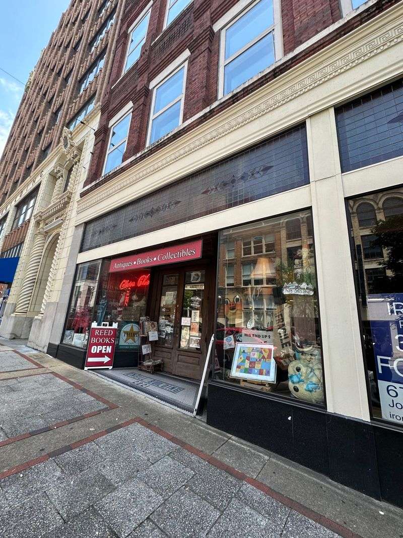 Why Browsing Here Rarely Happens In A Hurry