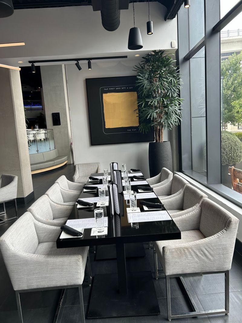 Design That Balances Drama And Ease