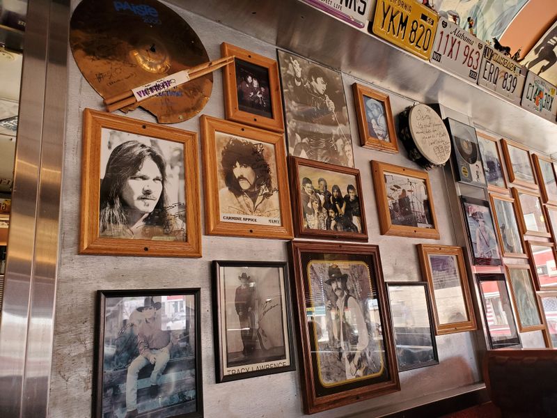 The Sizzle Clock: Timing, Heat, And That Split-Second Flip