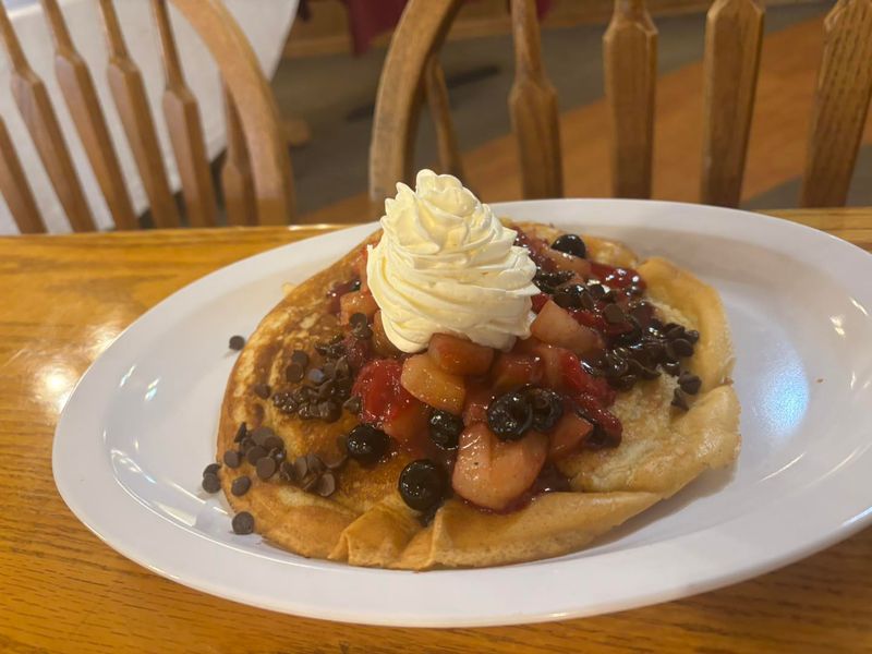 Weekend Breakfast Buffets That Draw Crowds