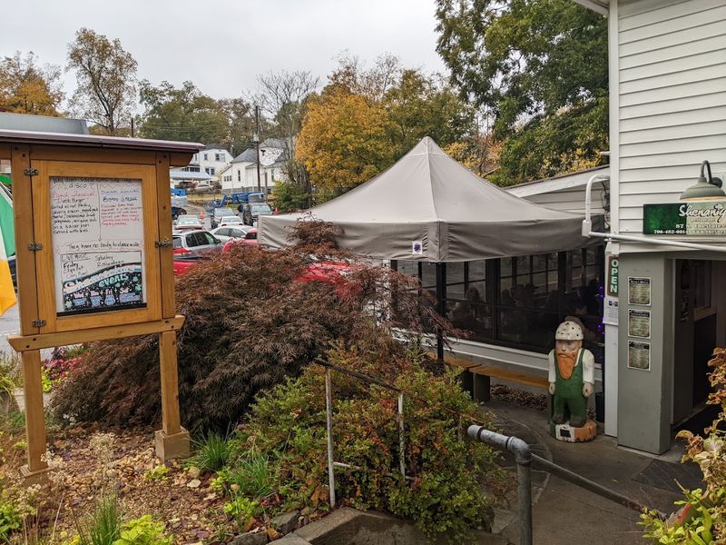 Right In The Heart Of Historic Downtown Dahlonega