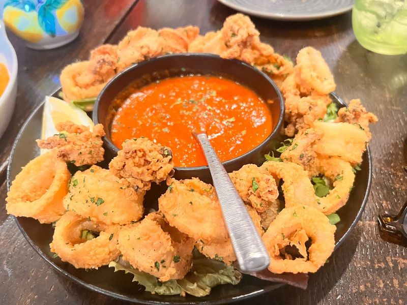 Crispy Calamari That's A Crowd Favorite