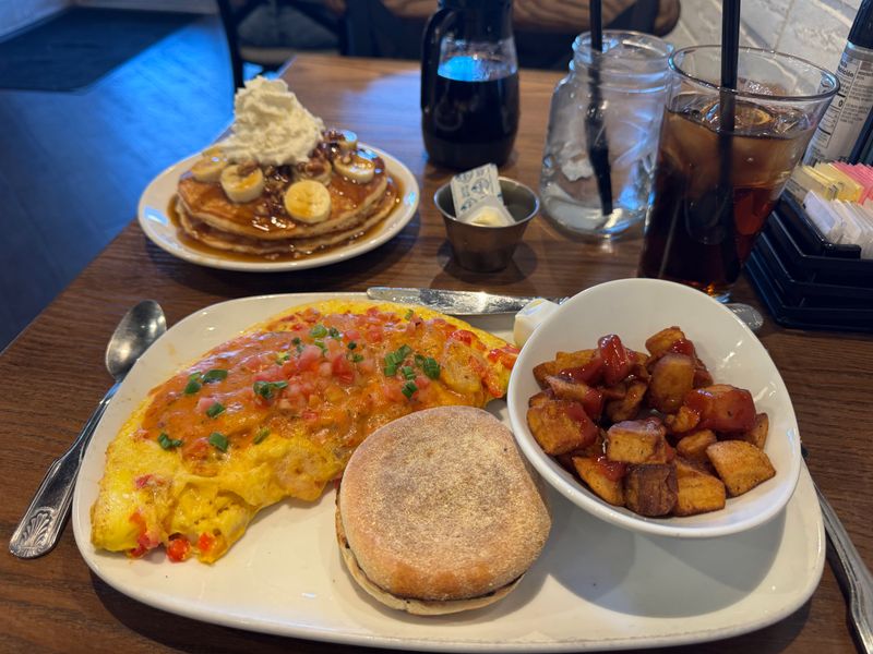 How The Omelet Achieves Its Gentle Lift