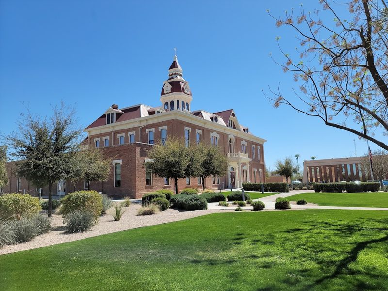 Florence's Affordable Living: A Hidden Gem For Those Seeking Peaceful Life