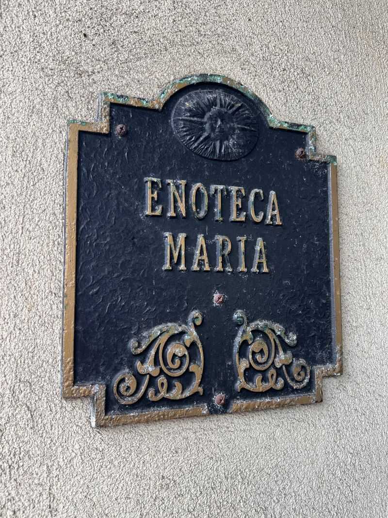 Why The Address Matters: Context And Community