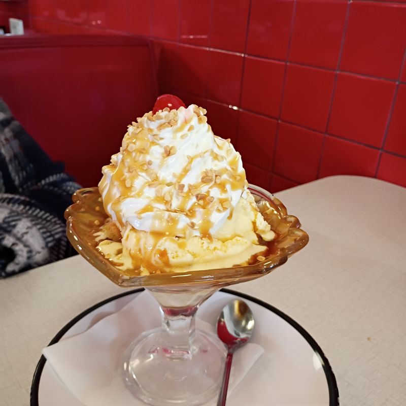 The Art Of Scooping At The Fountain